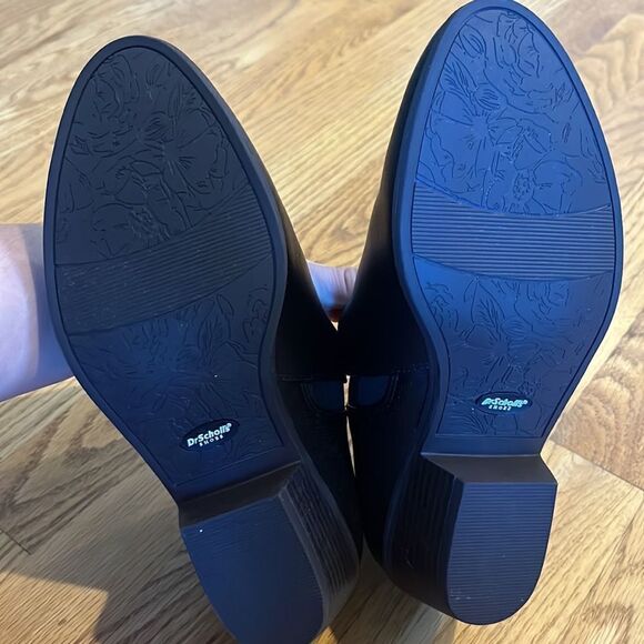 Dr. Scholl’s Black Short Booties w/ Memory Foam & Subtle Geometric Design- 7.5M - Picture 6 of 15